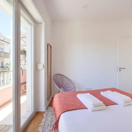 Belem River View W Amazing Balcony, By Timecooler Apartment *