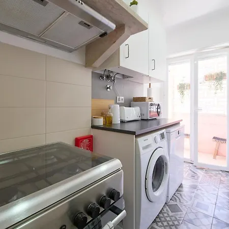 Belem River View W Amazing Balcony, By Timecooler * Lisboa